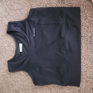 Columbia crop tank. Large.